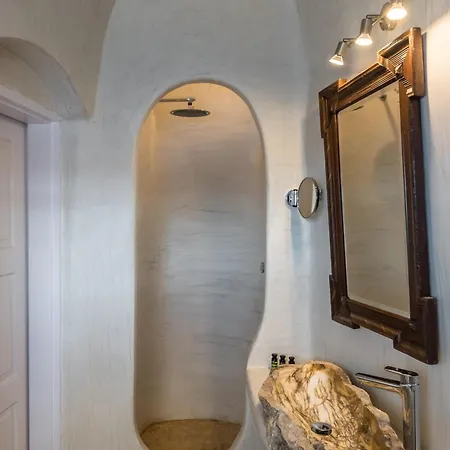 Fanari Hotel 4*